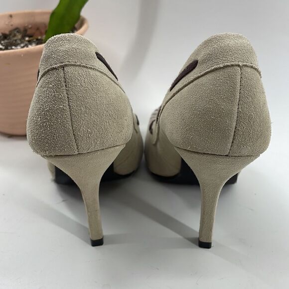 Chinese Laundry Beige and Brown Heels - Picture 8 of 8